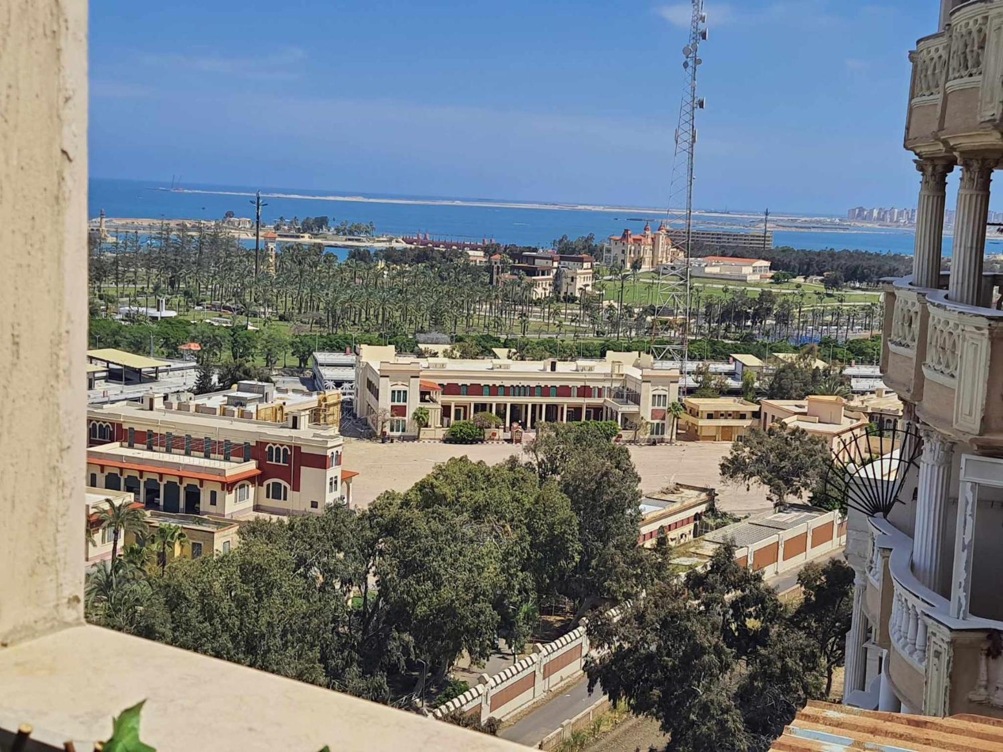 Sea And Montaza Palace View 2 Bedrooms Alexandria,2 Full Bathrooms, With 2 Ac And 1 Stand Fan, Free Wifi , Available Year Days With 3 Heavy Blankets Apartment *